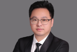 章律师